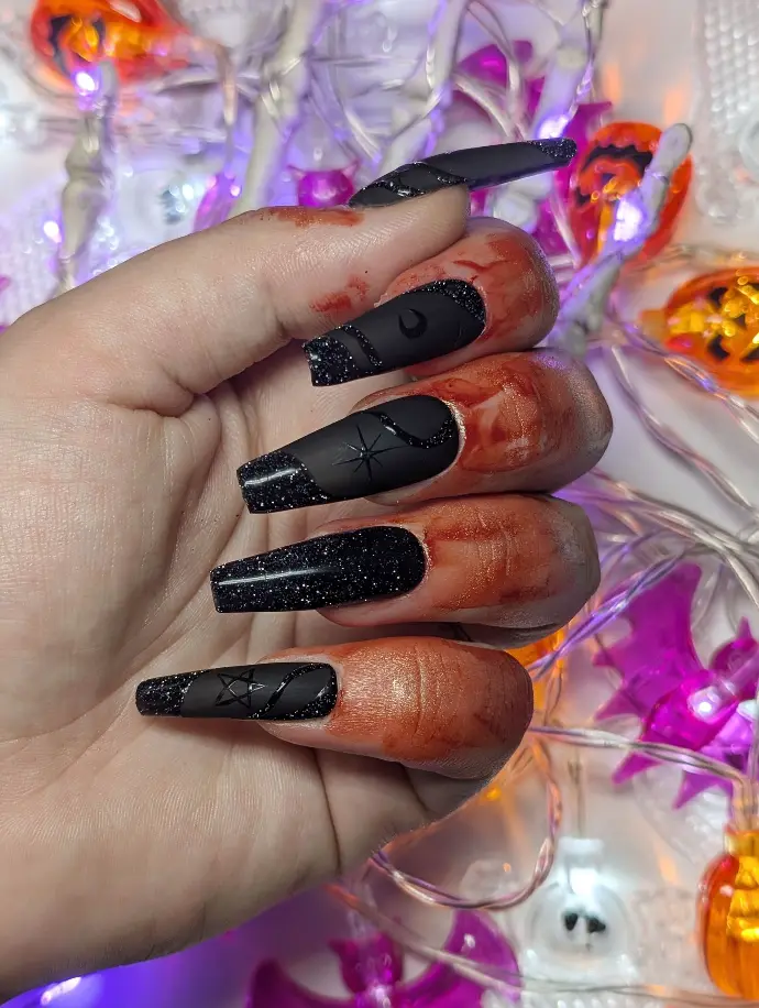 Press on nails gothic chic