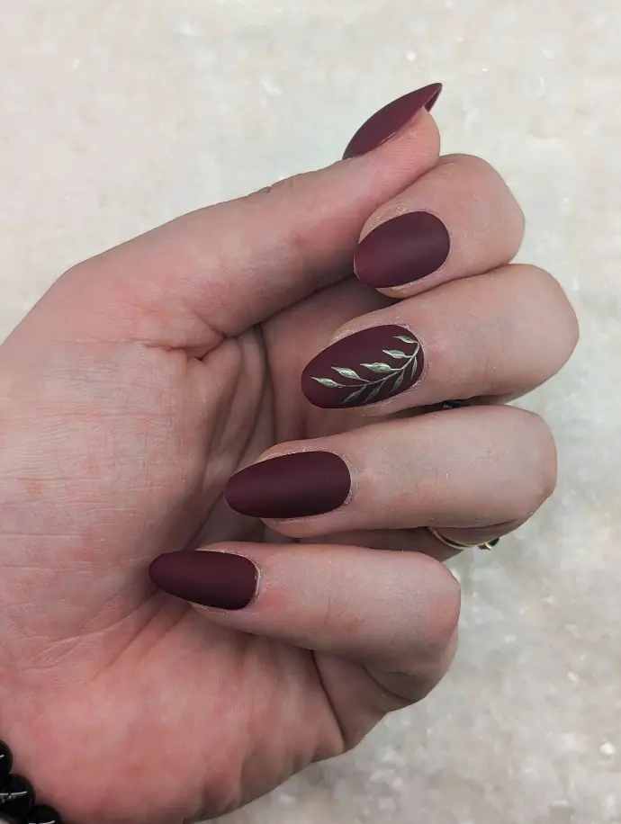 press on nails burgundy